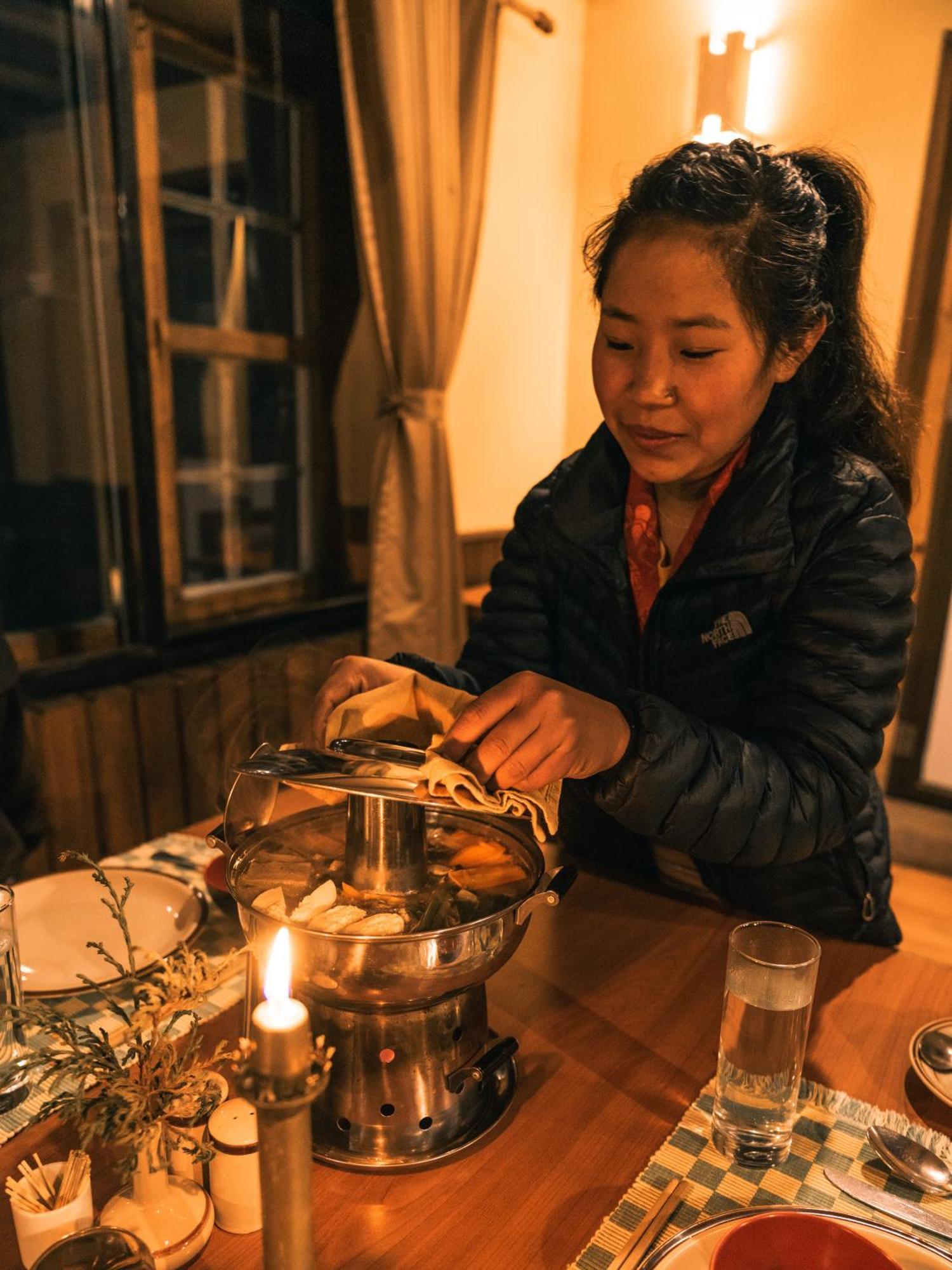 เยติเมาเท่นโฮม นามเช Hotel Namche ภายนอก รูปภาพ